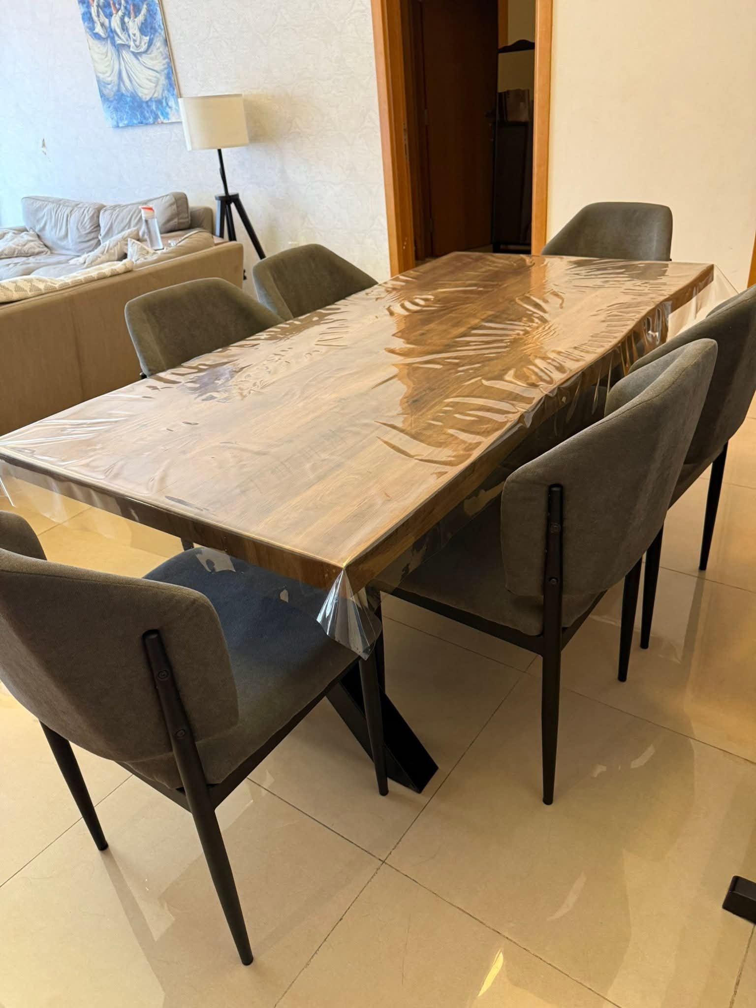 Selling furniture