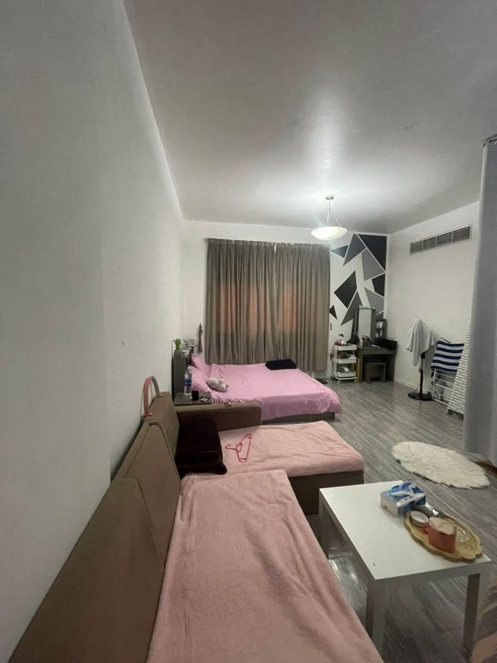 Family Room For Rent