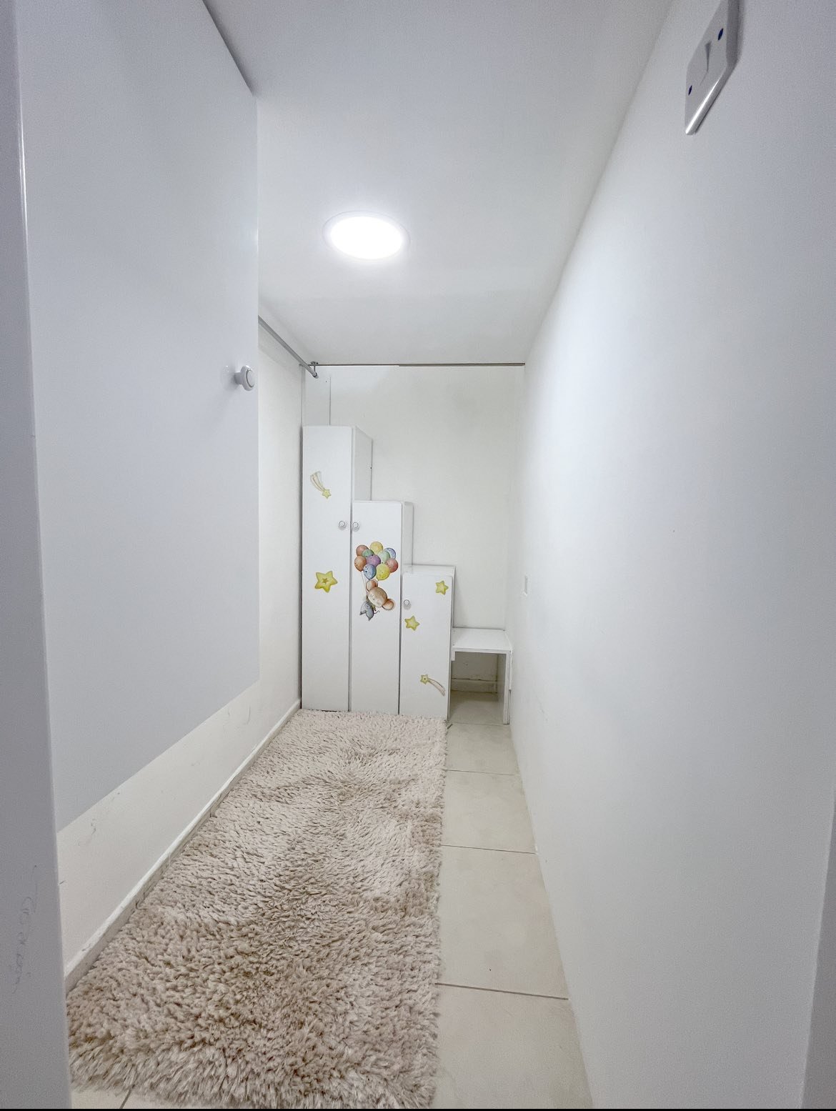 Loft type partition